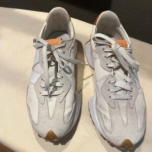 New Balance The Intelligent Choice 327